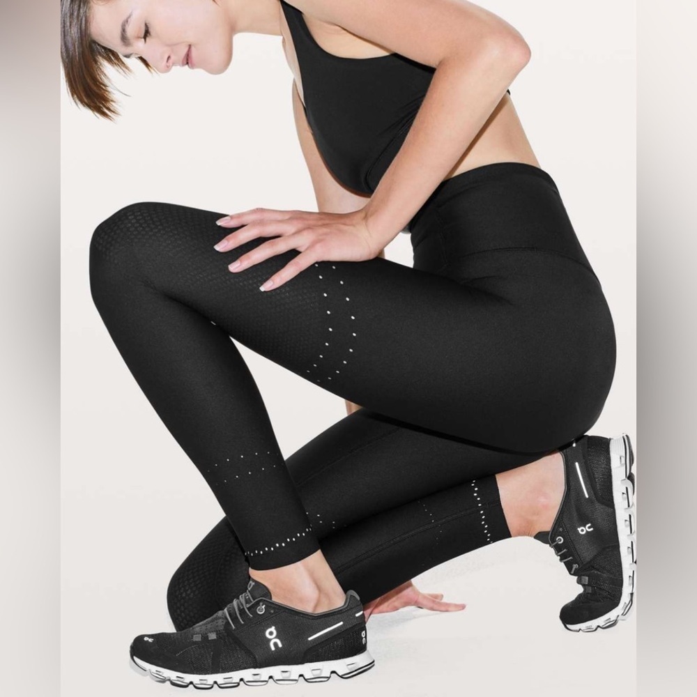 Lululemon - Zoned In Tight *27"